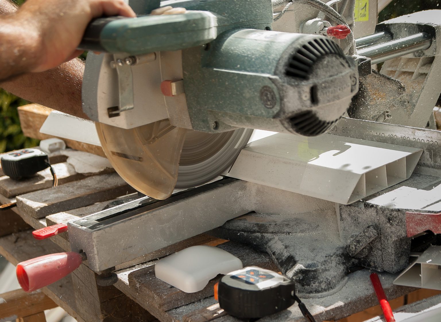 How To Rip Narrow Boards With A Circular Saw Complete Guide