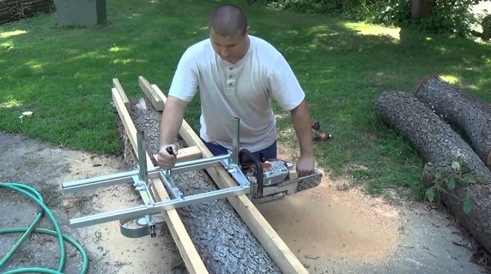 How to Cut Logs into Lumber with A Chainsaw