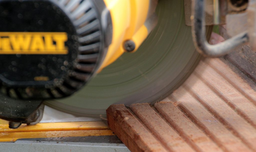 Cut Thick Wood with Circular Saw