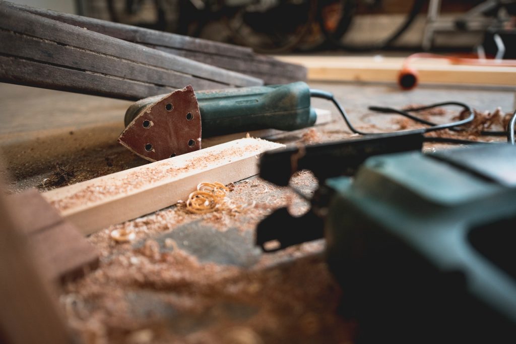 how to cut trim without a miter saw